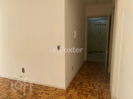 Image 6 - 744613
