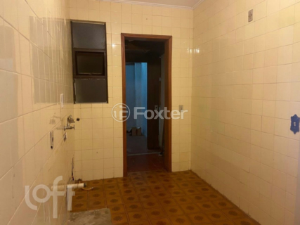 Image 7 - 744613
