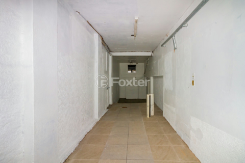 Image 29 - 744631