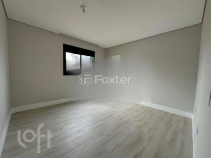 Image 32 - 744737