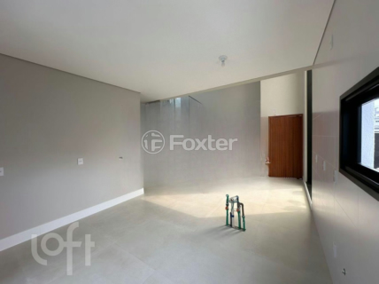 Image 9 - 744737