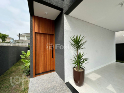 Image 7 - 744737
