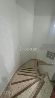 Image 21 - 745323