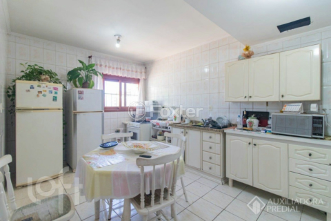 Image 4 - 745401