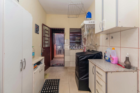 Image 31 - 745900