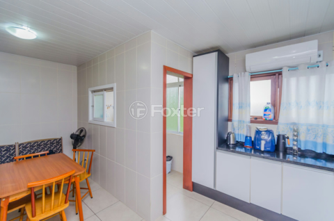 Image 34 - 746533