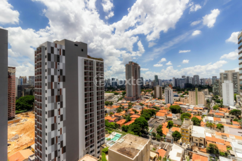 Image 23 - 746582