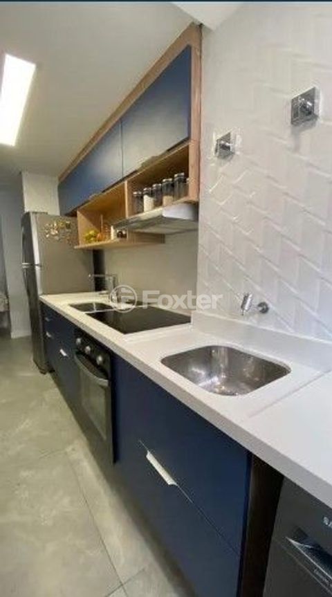 Image 6 - 746603