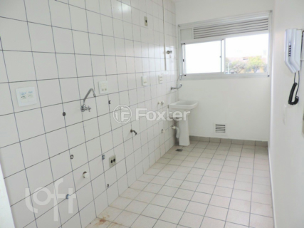 Image 6 - 746691
