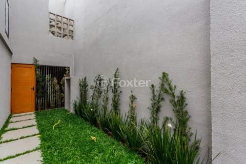 Image 7 - 746713