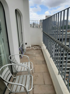 Image 29 - 747138