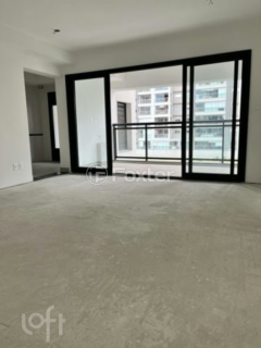 Image 30 - 747258