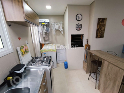 Image 9 - 747310