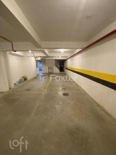 Image 23 - 747632