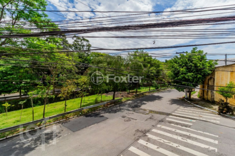 Image 46 - 748456