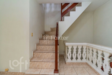Image 33 - 748456