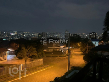 Image 8 - 748553