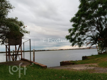 Image 11 - 748648
