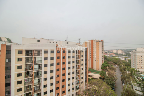 Image 7 - 749322