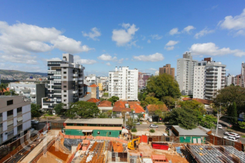 Image 2 - 749371