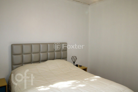 Image 7 - 749459