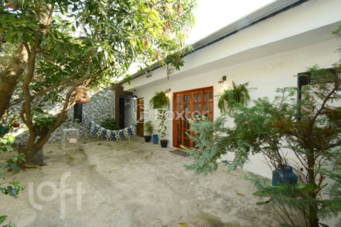 Image 34 - 749519