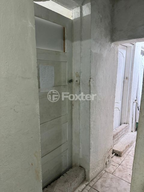 Image 9 - 749523