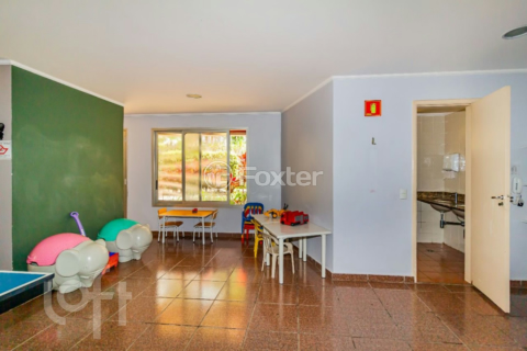 Image 50 - 749723