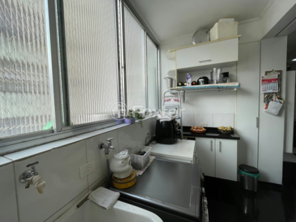Image 24 - 750829