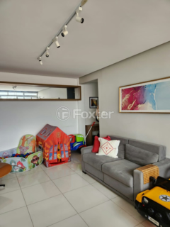 Image 11 - 750830