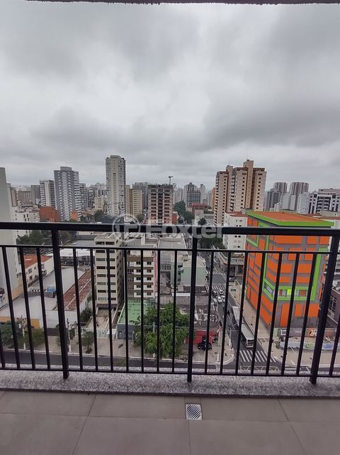 Image 12 - 751044