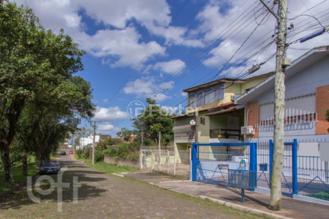 Image 30 - 751714
