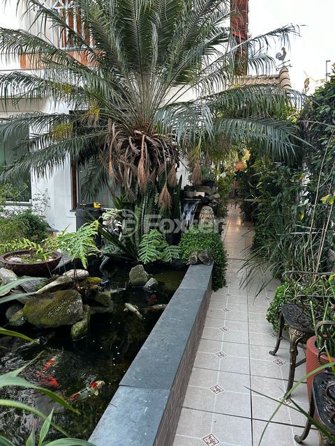 Image 20 - 751838