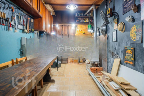 Image 5 - 751922