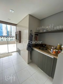 Image 10 - 752130