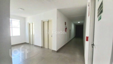 Image 22 - 752695