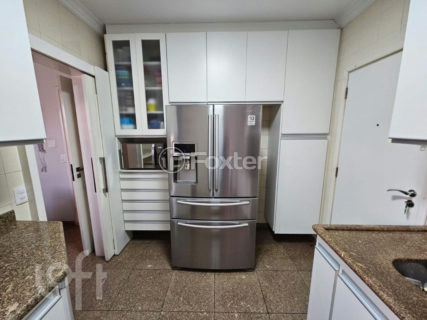 Image 8 - 752968