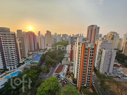 Image 4 - 752968