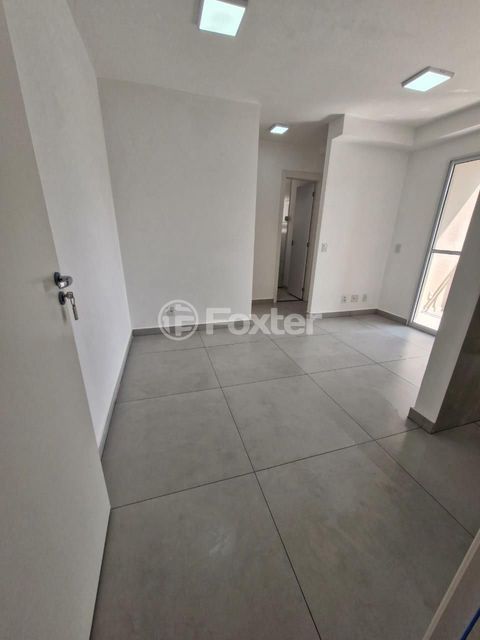 Image 4 - 753304