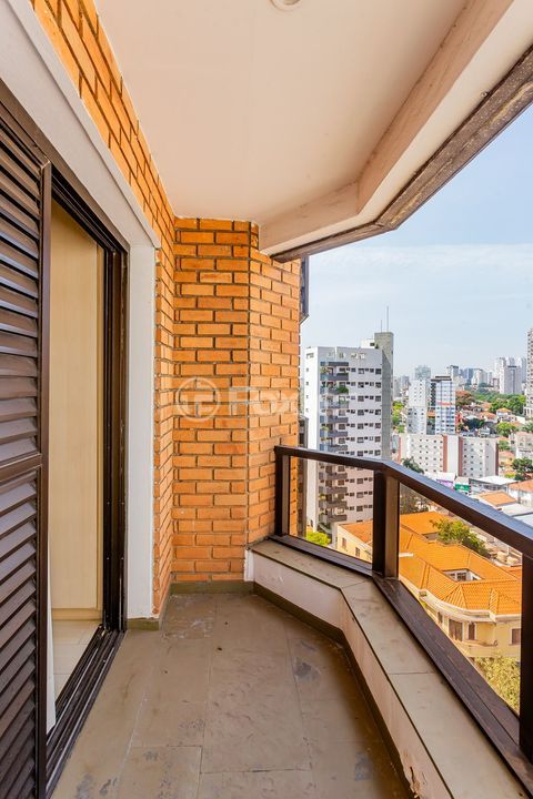 Image 30 - 753417
