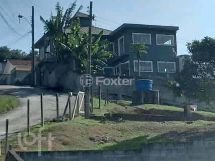 Image 1 - 753957