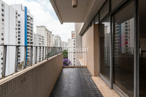 Image 5 - 755425