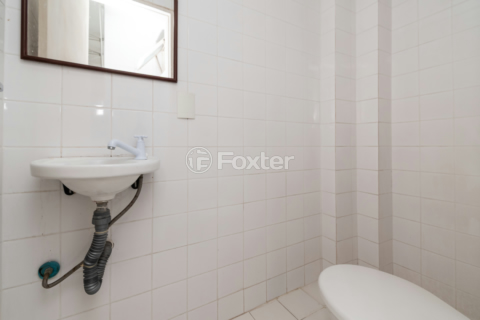 Image 42 - 755425