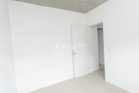 Image 9 - 755677