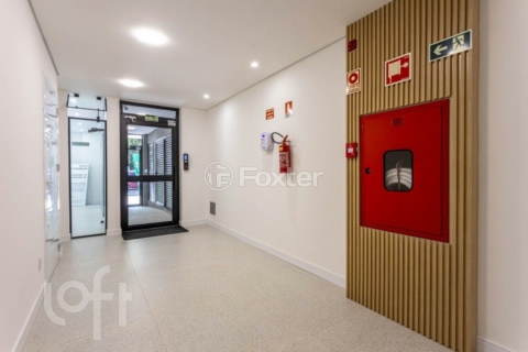 Image 30 - 755677