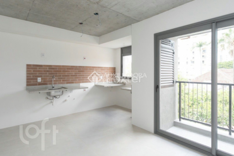 Image 1 - 755677
