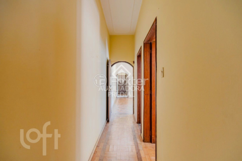 Image 7 - 756680