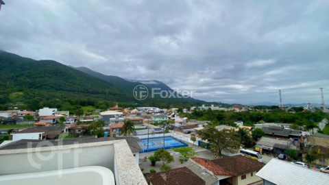 Image 9 - 758258
