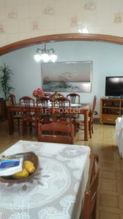 Image 4 - 804983