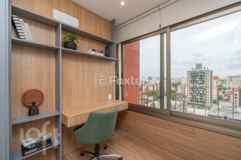 Image 6 - 806681